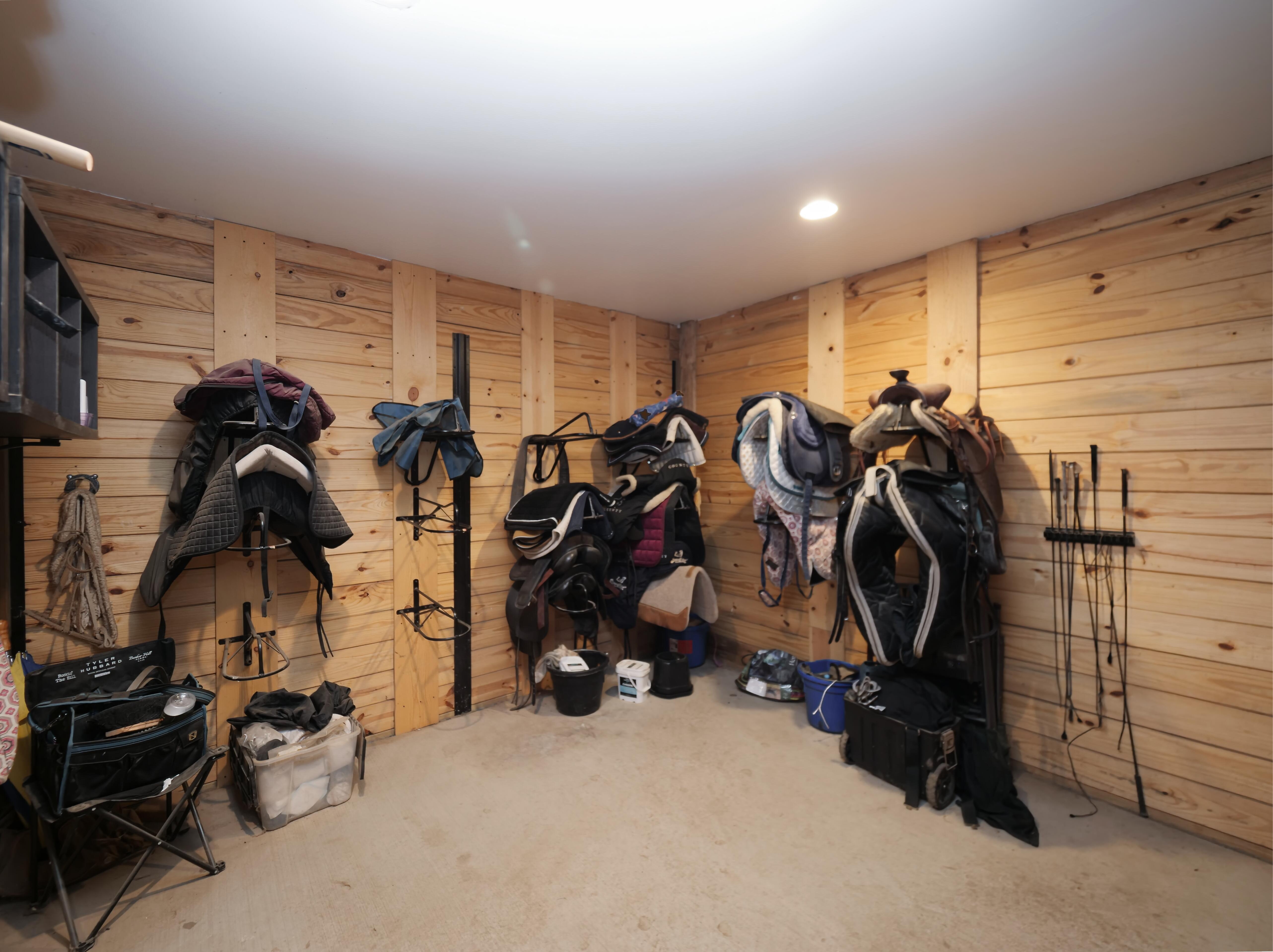 LUXURY EQUESTRIAN ESTATE---owner financing available! | Living Quarters + Stables | For Sale