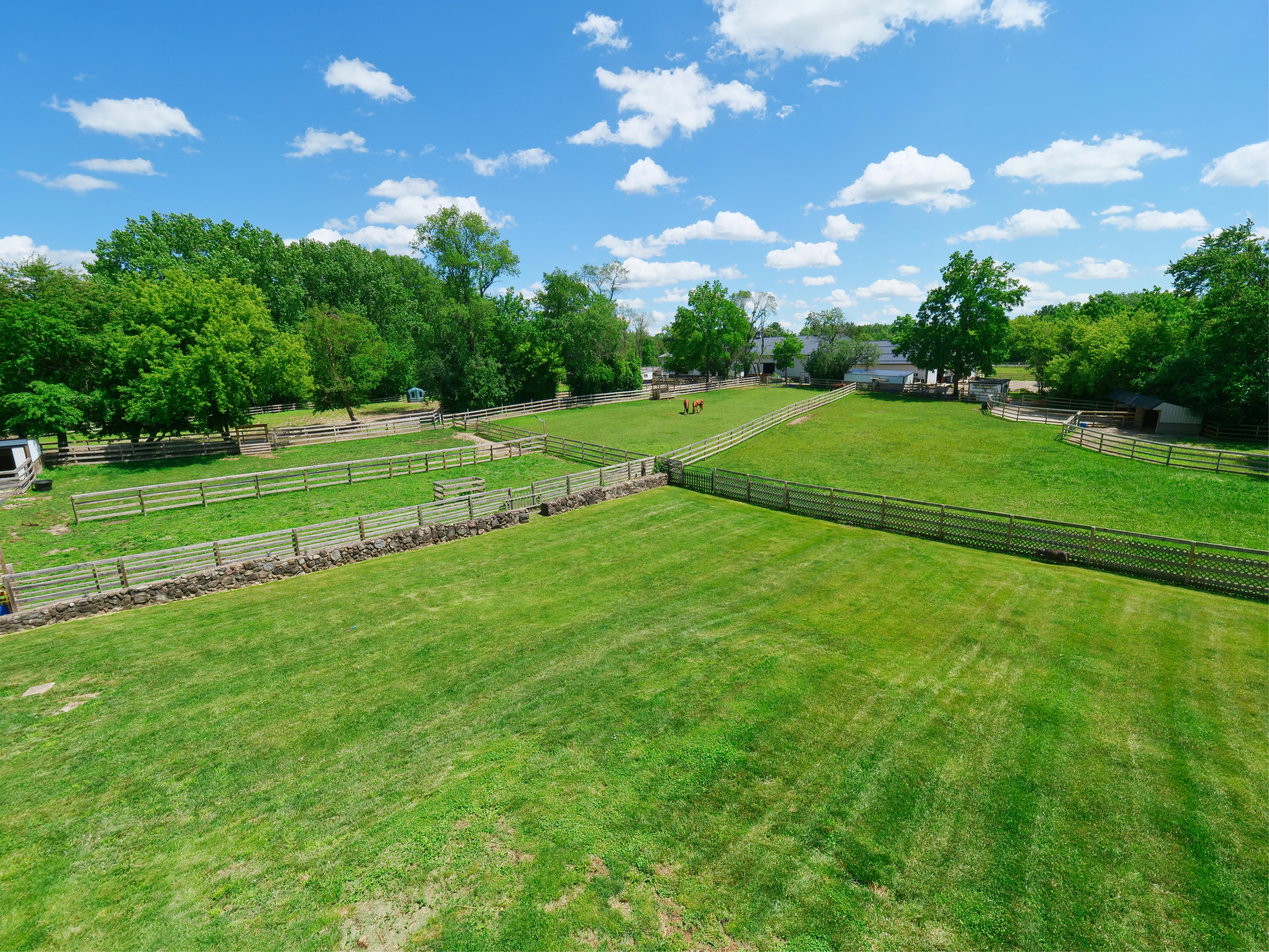 LUXURY EQUESTRIAN ESTATE---owner financing available! | Living Quarters + Stables | For Sale