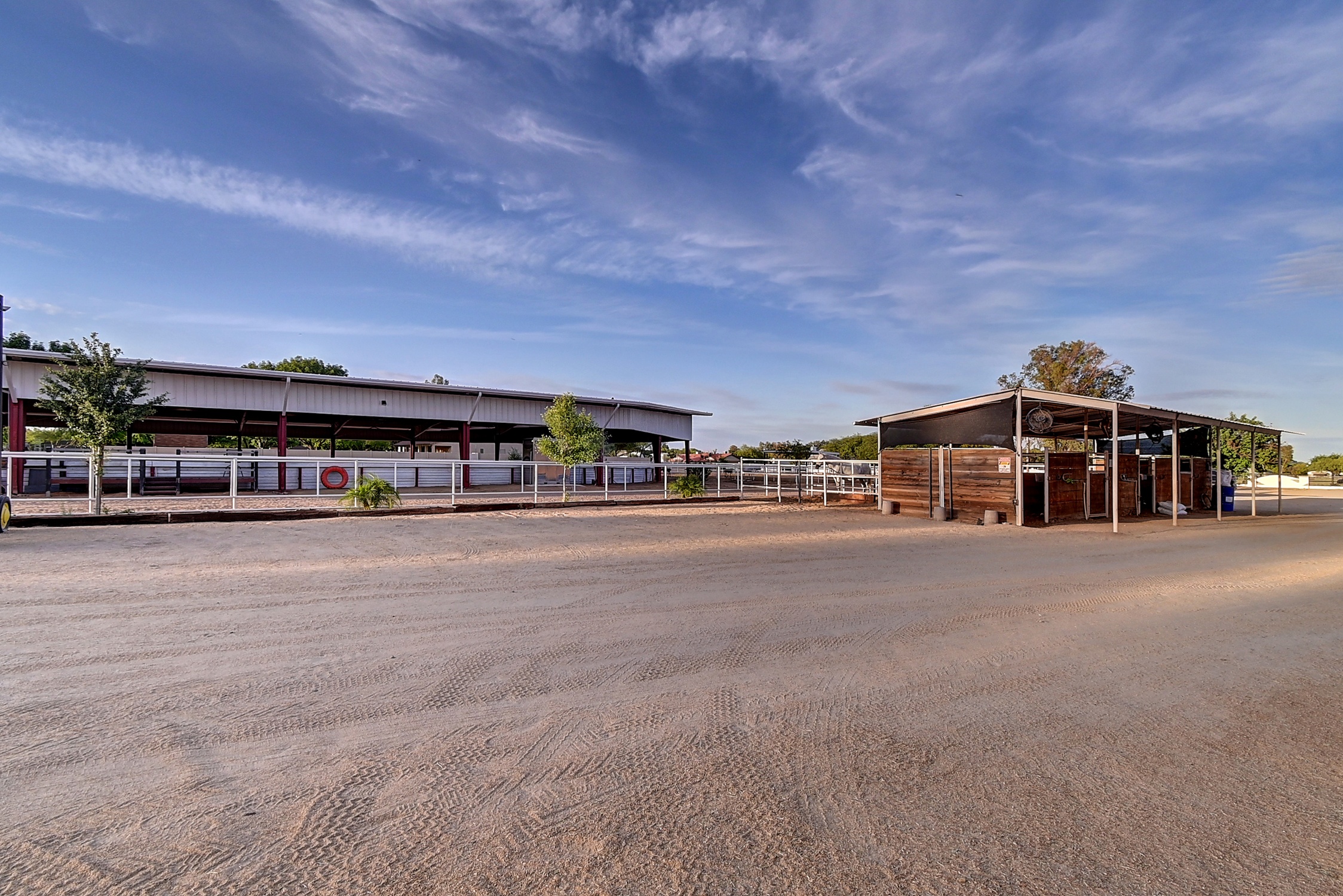 Stunning 6 Bdm Desert Ranch Equestrian Estate! | Living Quarters + Stables | For Rent or Sublet