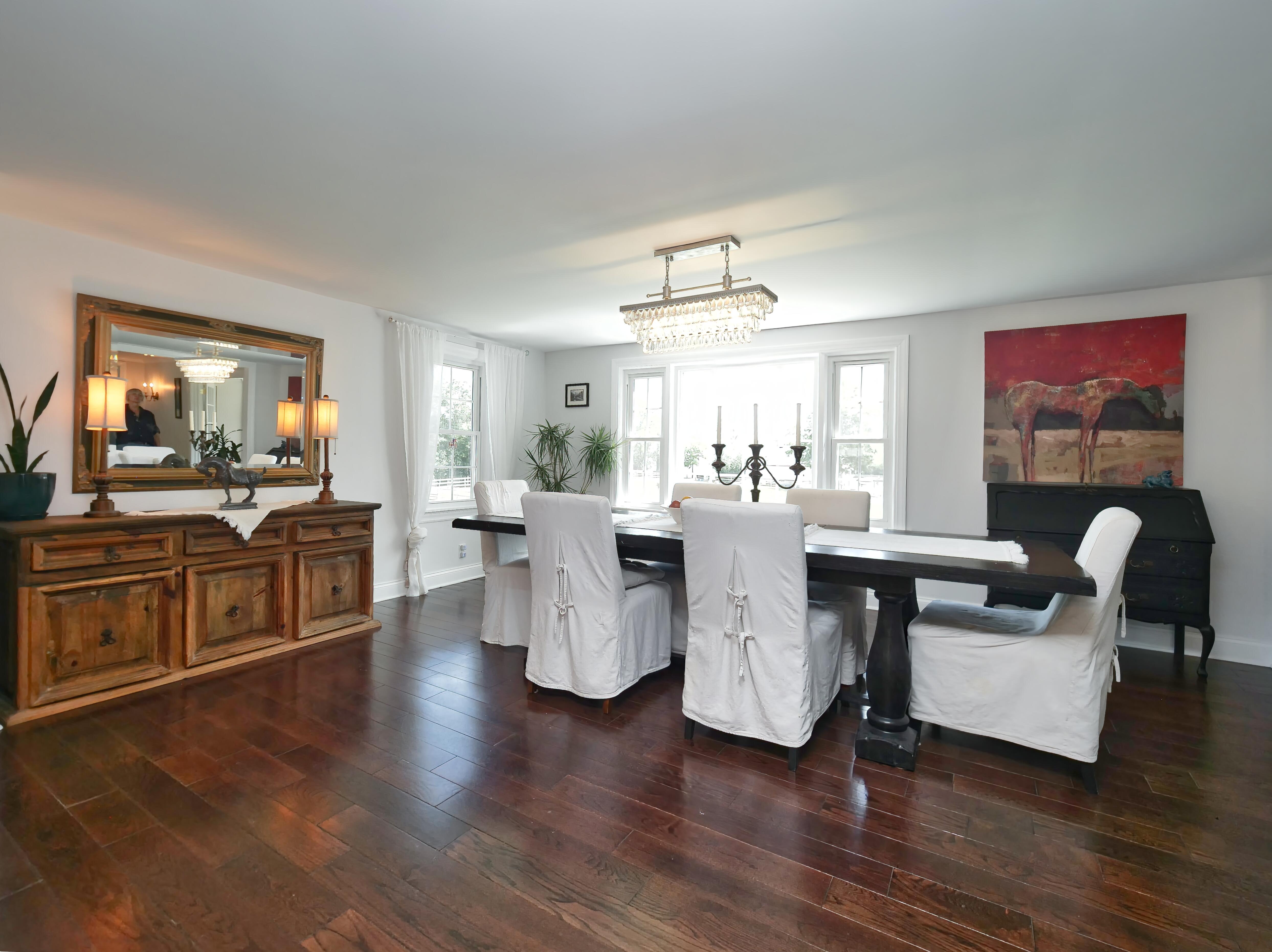 LUXURY EQUESTRIAN ESTATE---owner financing available! | Living Quarters + Stables | For Sale