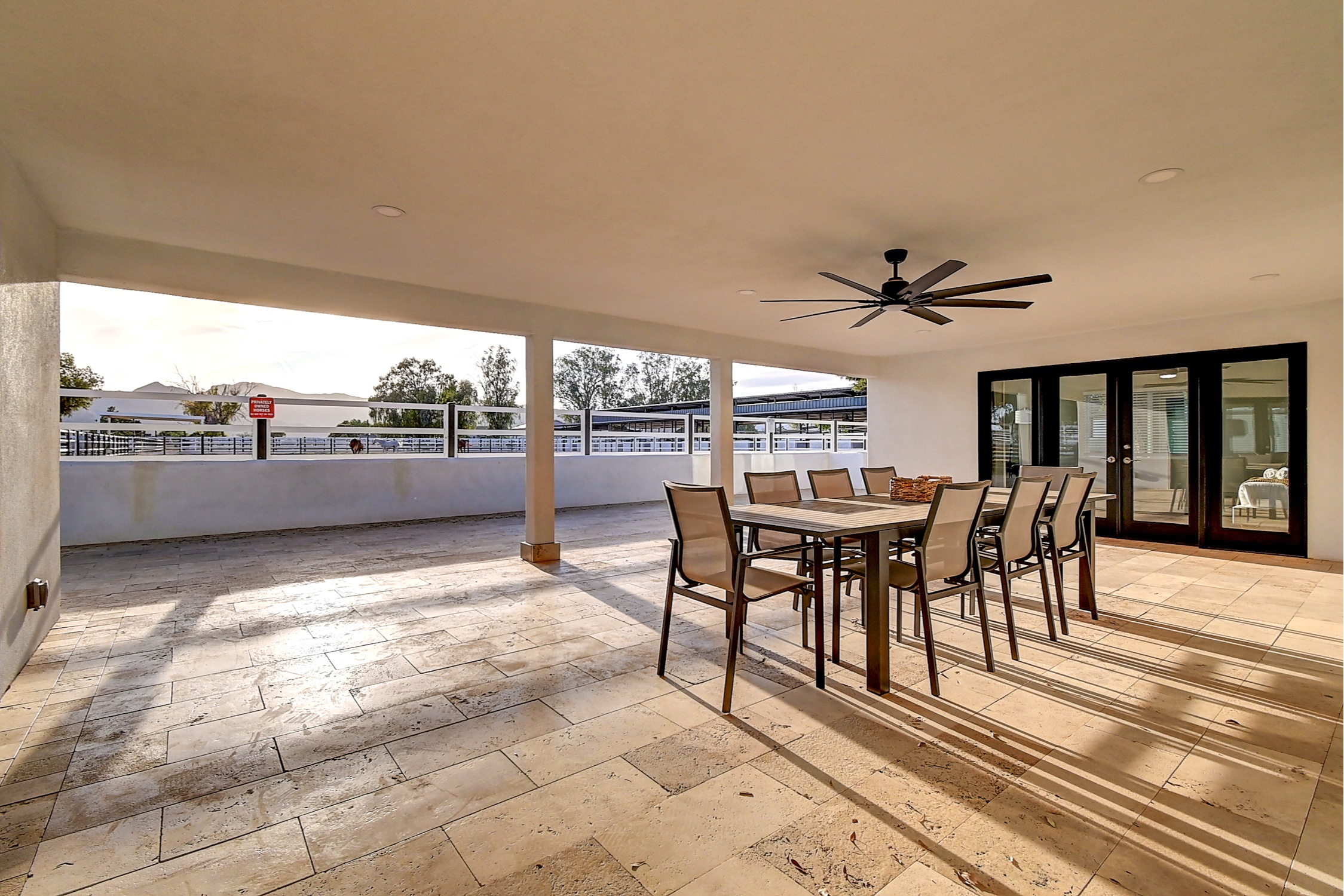 Stunning 6 Bdm Desert Ranch Equestrian Estate! | Living Quarters + Stables | For Rent or Sublet