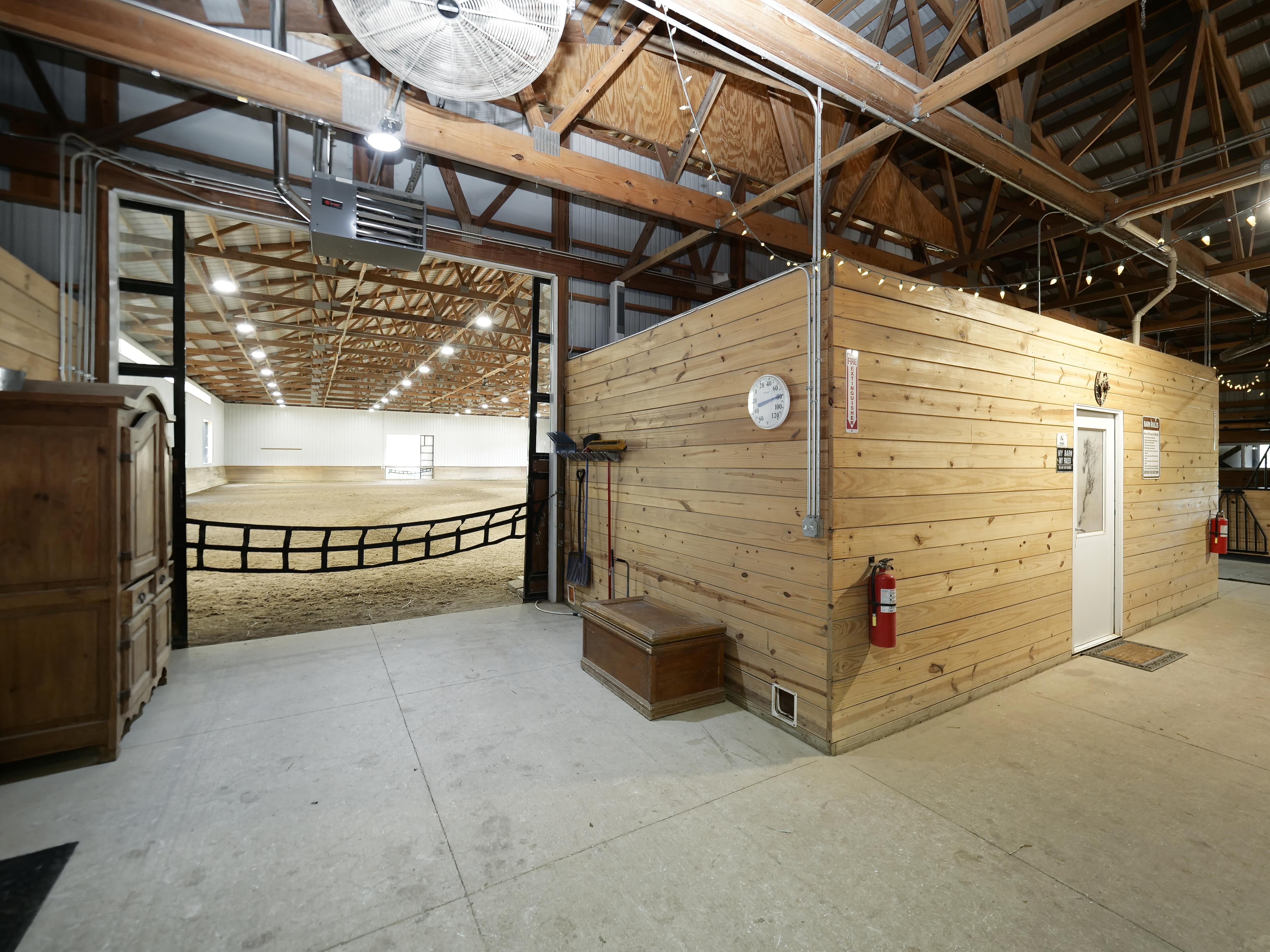LUXURY EQUESTRIAN ESTATE---owner financing available! | Living Quarters + Stables | For Sale
