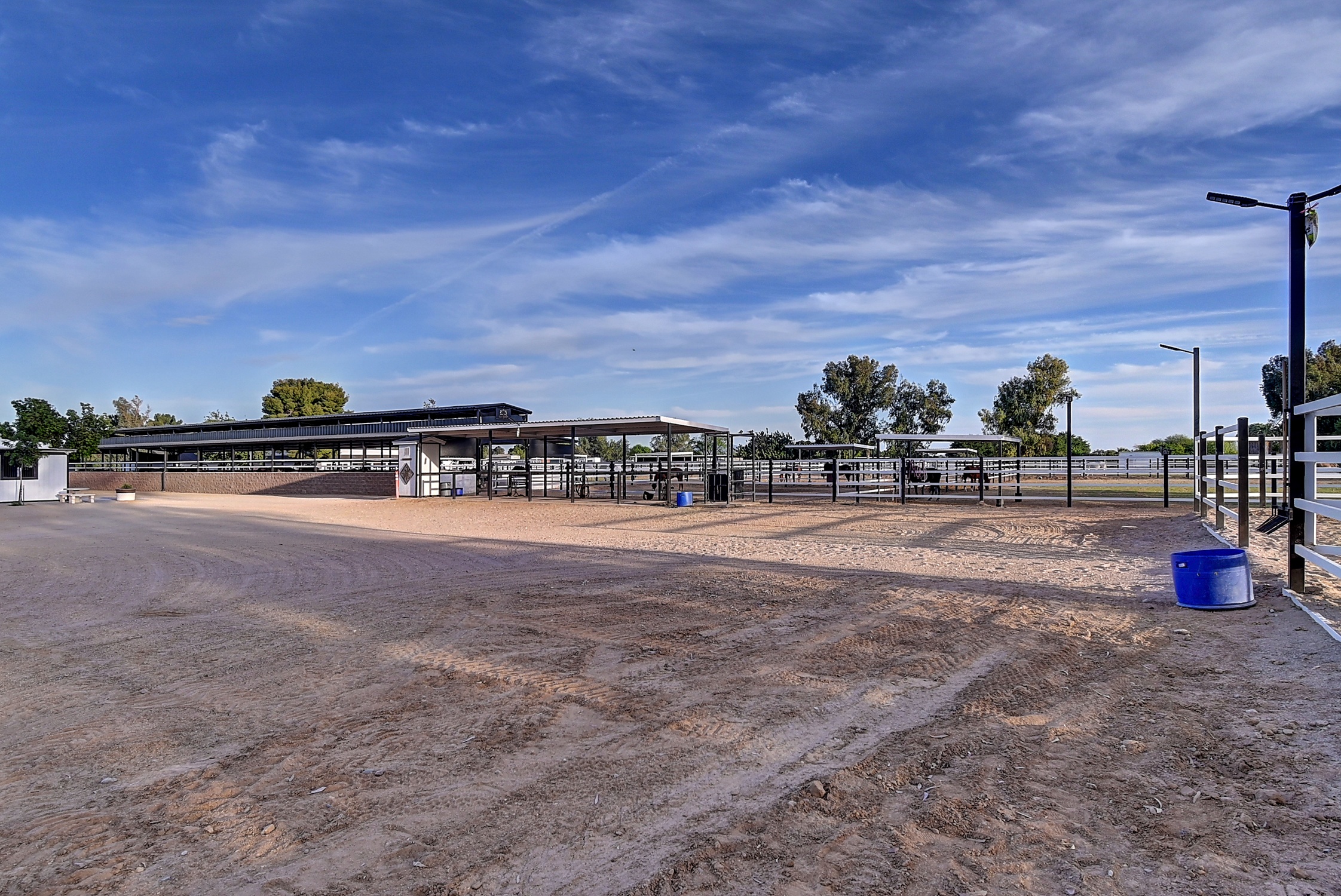 Stunning 6 Bdm Desert Ranch Equestrian Estate! | Living Quarters + Stables | For Rent or Sublet