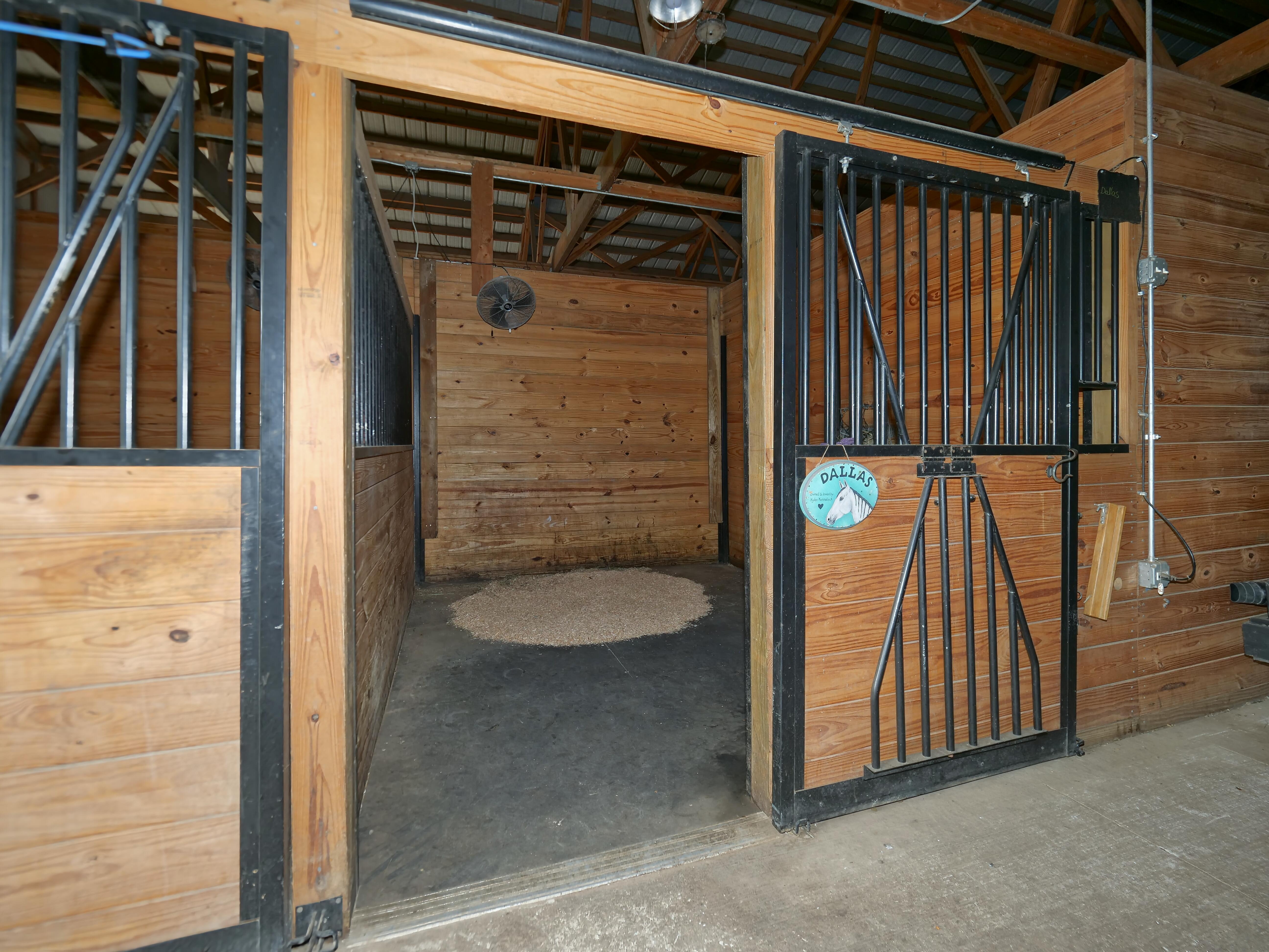LUXURY EQUESTRIAN ESTATE---owner financing available! | Living Quarters + Stables | For Sale