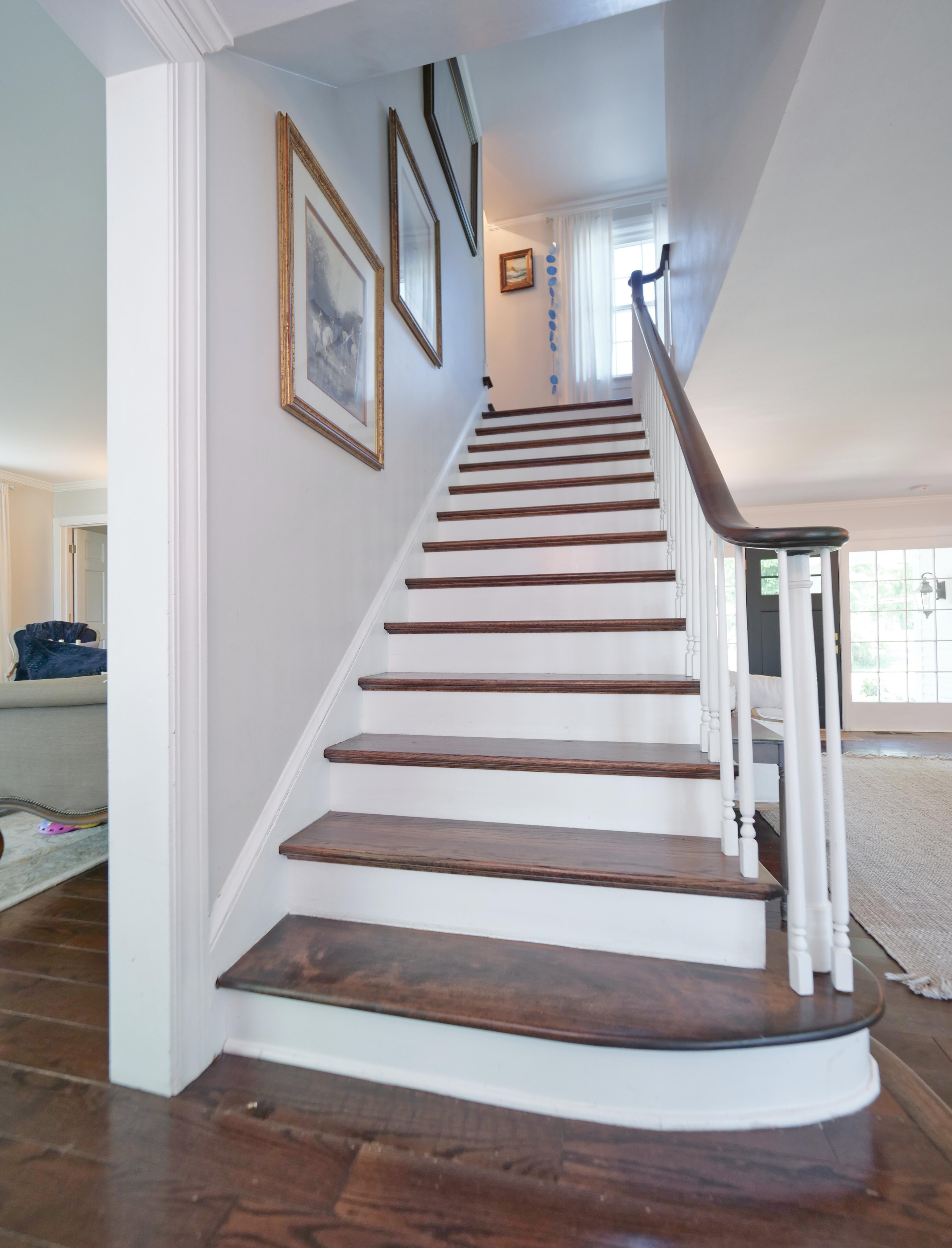 LUXURY EQUESTRIAN ESTATE---owner financing available! | Living Quarters + Stables | For Sale