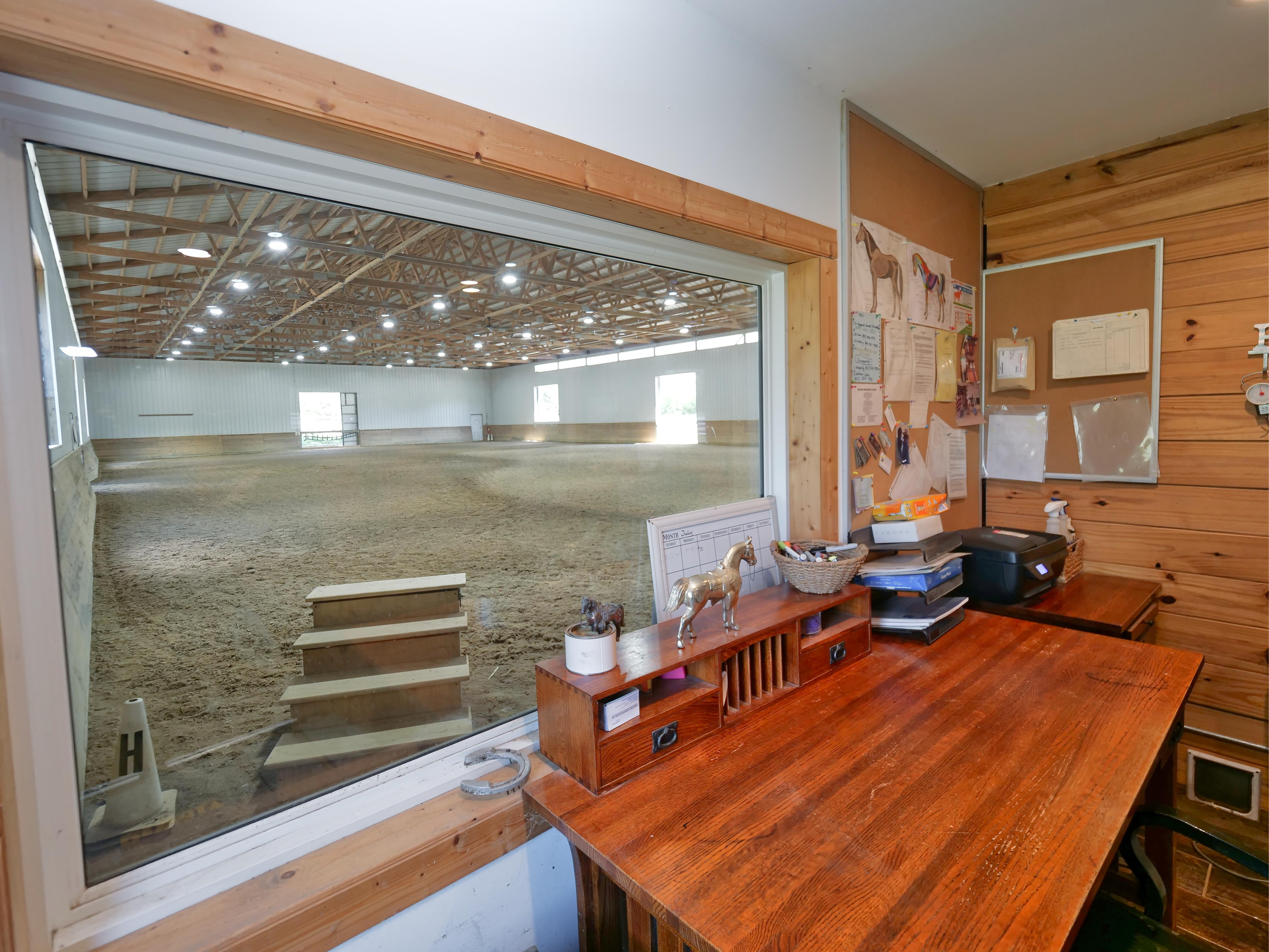 LUXURY EQUESTRIAN ESTATE---owner financing available! | Living Quarters + Stables | For Sale