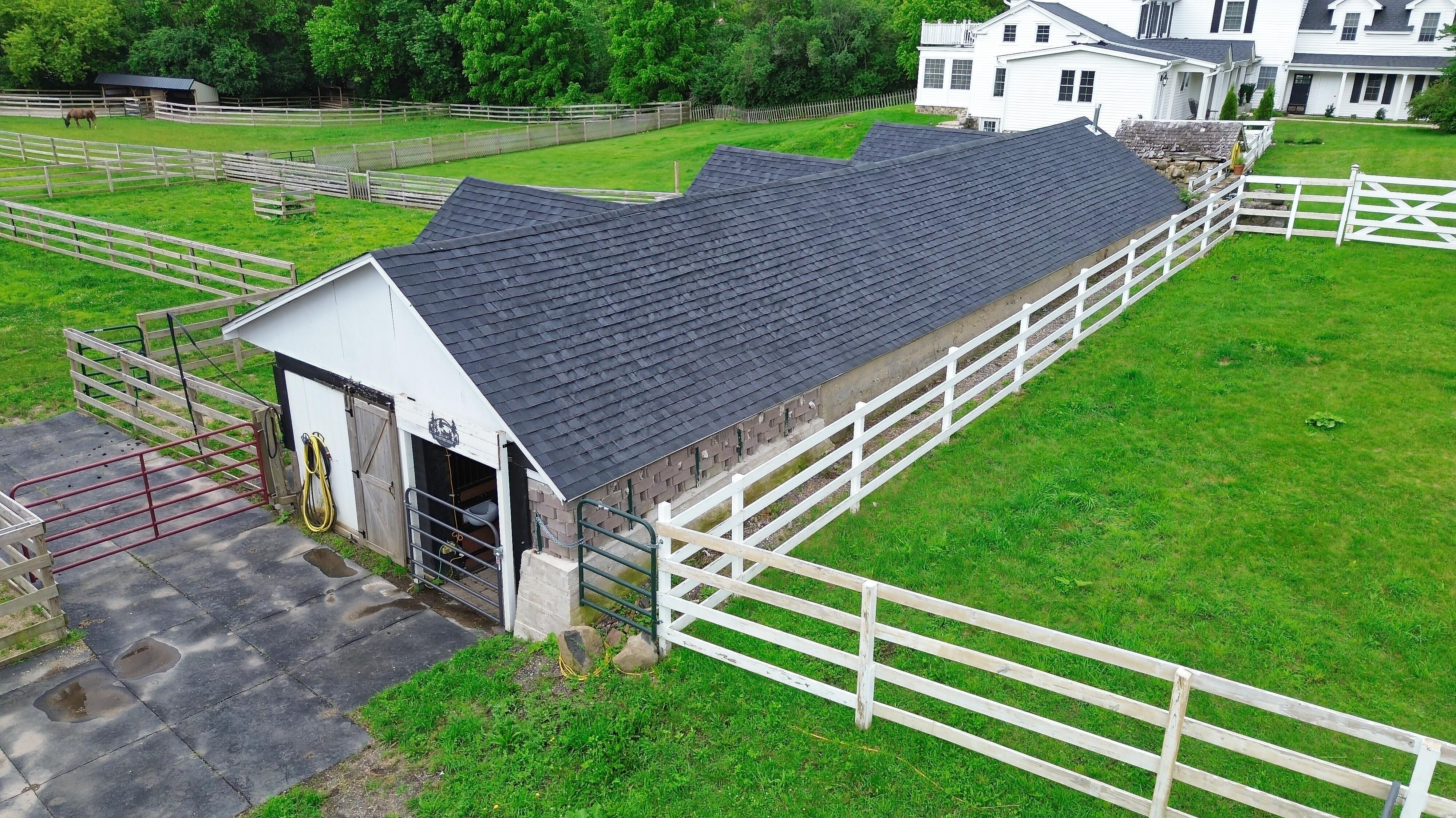 LUXURY EQUESTRIAN ESTATE---owner financing available! | Living Quarters + Stables | For Sale