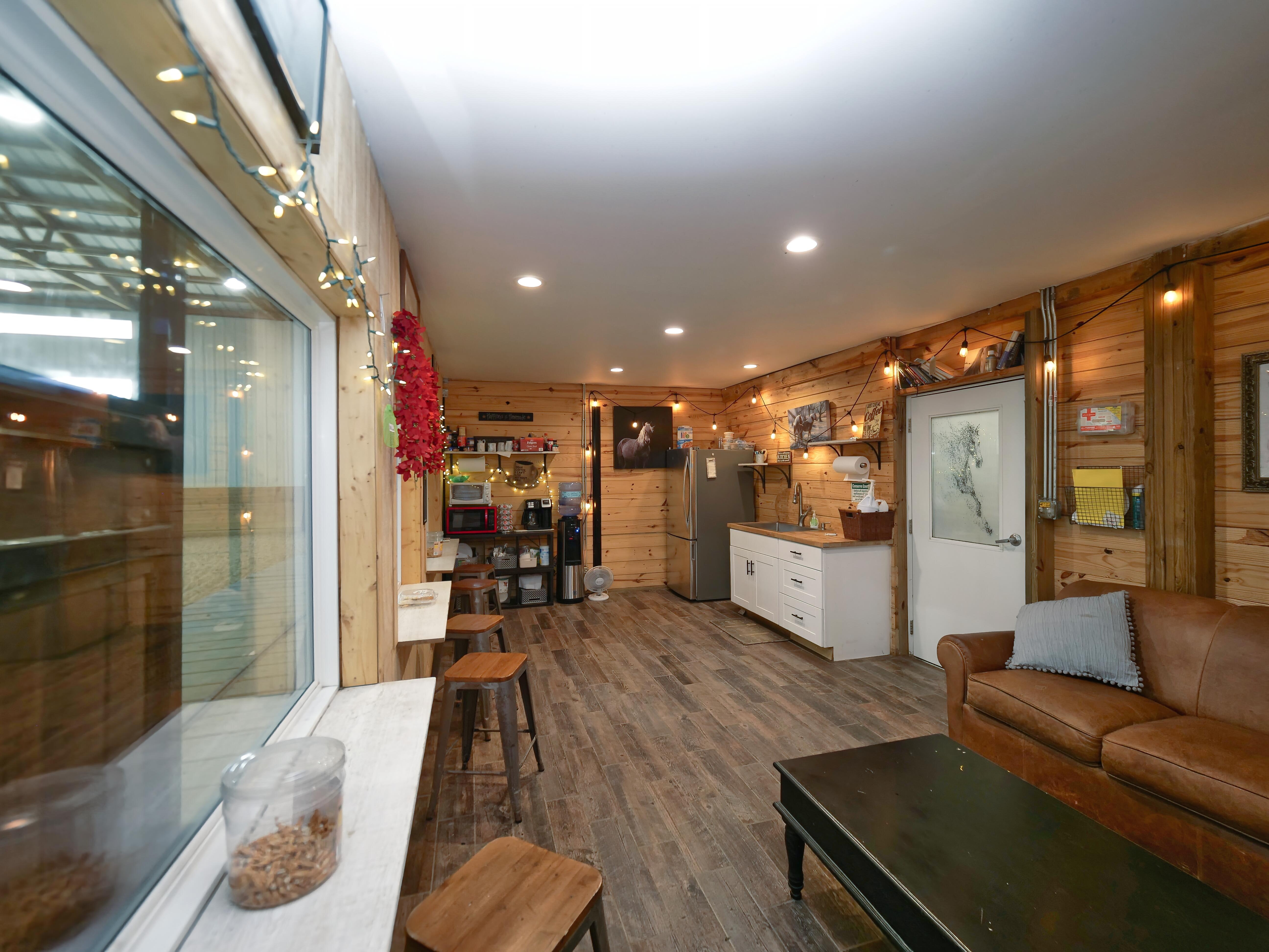 LUXURY EQUESTRIAN ESTATE---owner financing available! | Living Quarters + Stables | For Sale